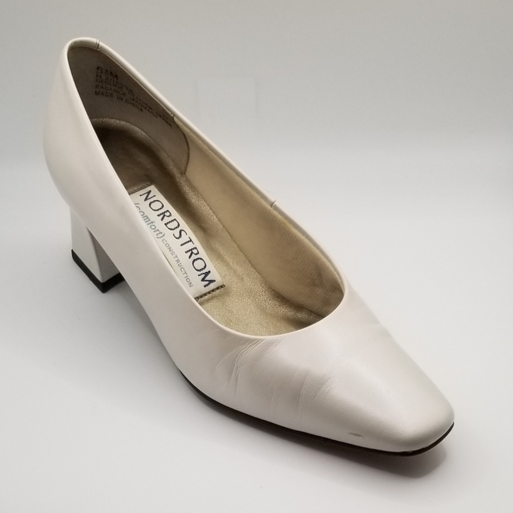 Nordstrom "Savoy" Comfort Pumps